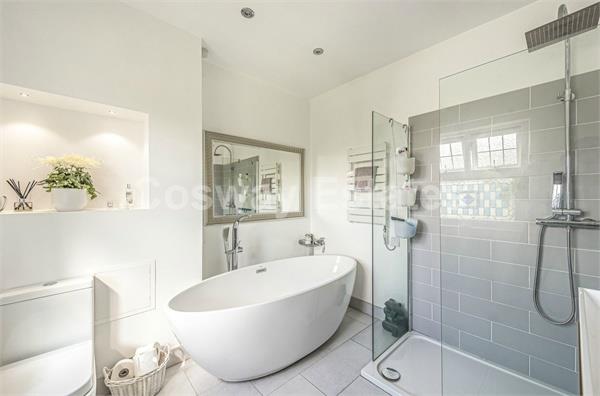 Copthall Drive/Holmdene Avenue, Mill Hill
